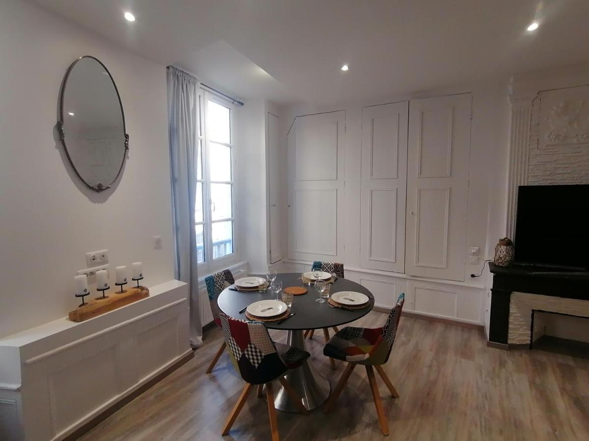 Appartement F2 Dans Le Centre Historique Le Puy-en-Velay Buitenkant foto