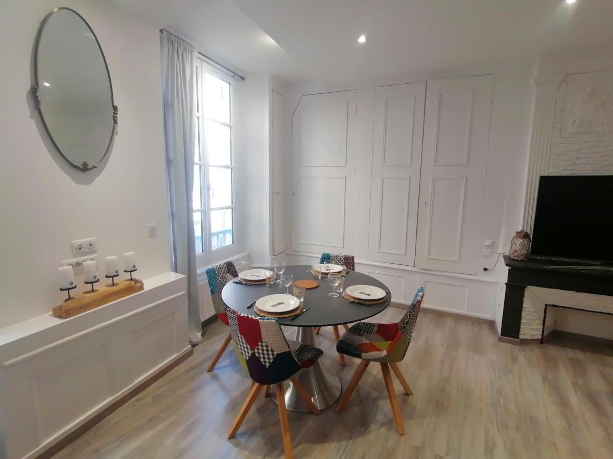 Appartement F2 Dans Le Centre Historique Le Puy-en-Velay Buitenkant foto